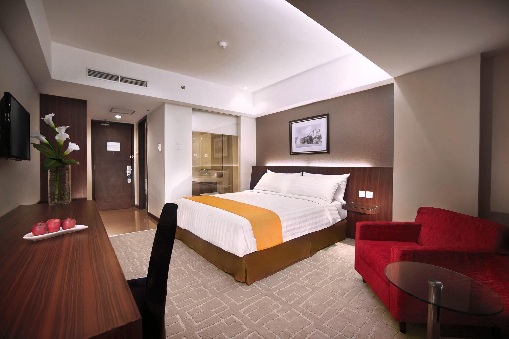 Aston Madiun Hotel & Conference Center Eksteriør billede