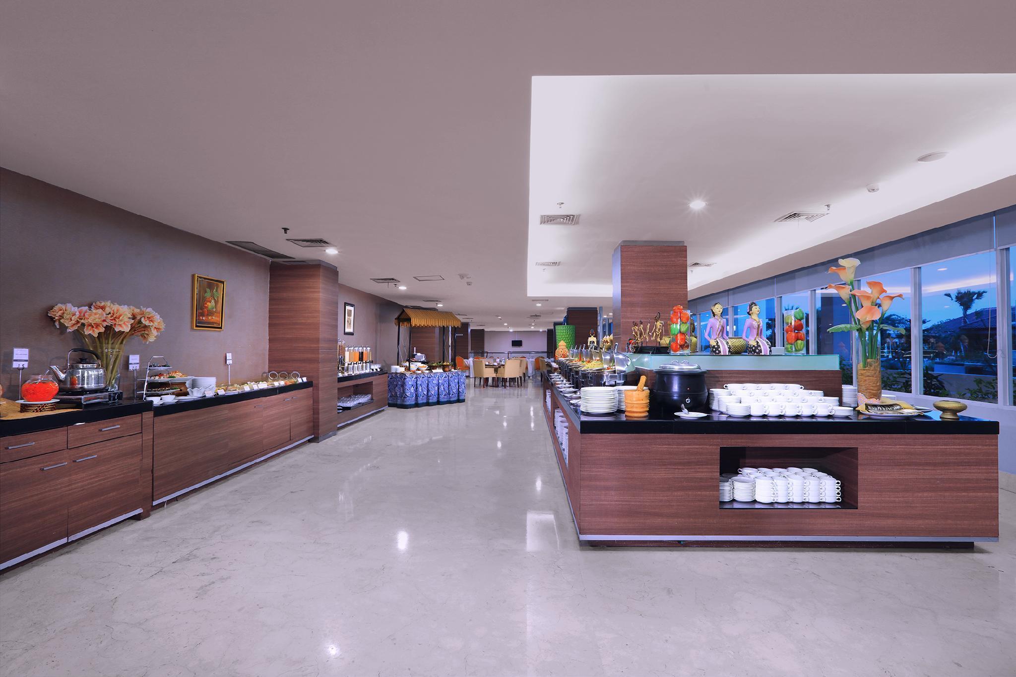 Aston Madiun Hotel & Conference Center Eksteriør billede